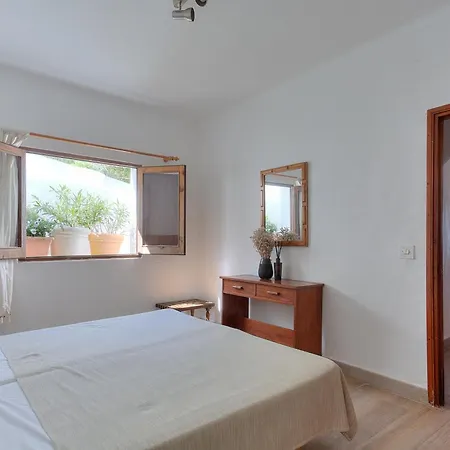 Apartmentos Nort アパートホテル 2*